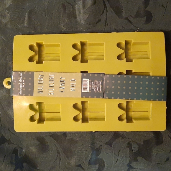 New silicone candy 🍬 mold - Picture 1 of 2